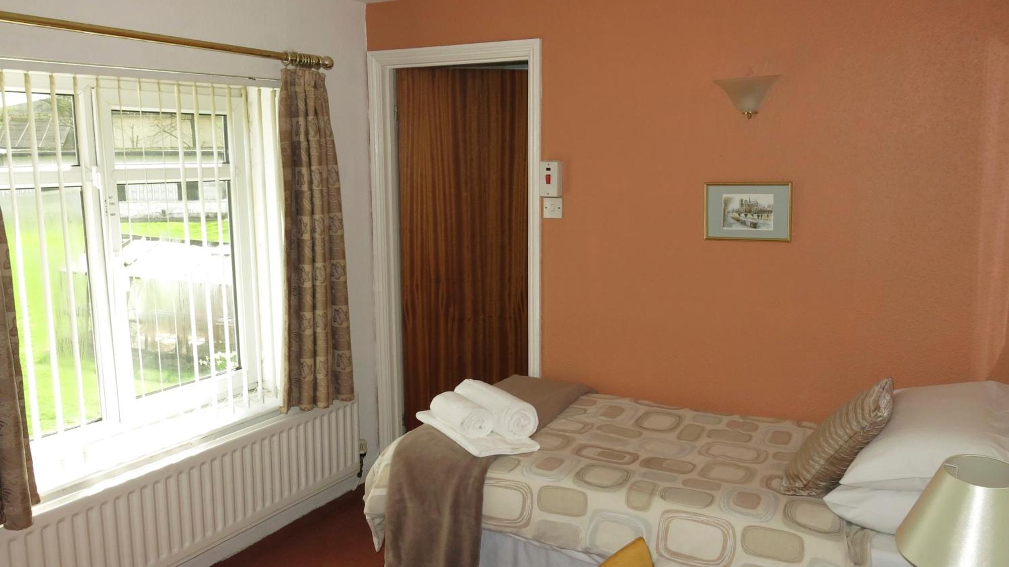 Broadwell Guest House Меріден Номер фото